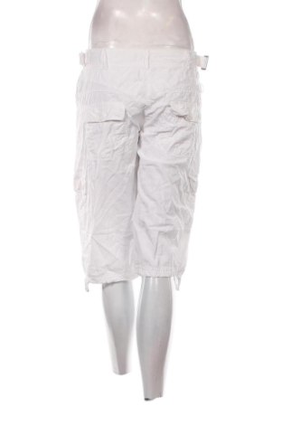 Дамски къс панталон Amisu, Размер XL, Цвят Бял, Цена 18,46 €