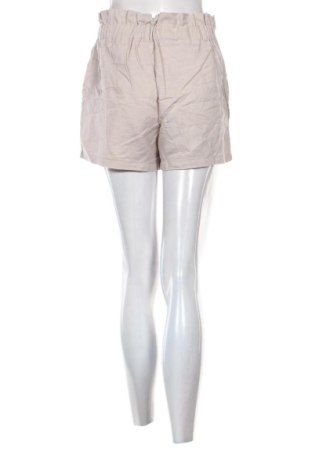 Pantaloni scurți de femei Beloved, Mărime M, Culoare Bej, Preț 40,00 Lei