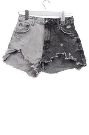 Dámské kraťasy  Bershka, Velikost S, Barva Vícebarevné, Cena  283,00 Kč