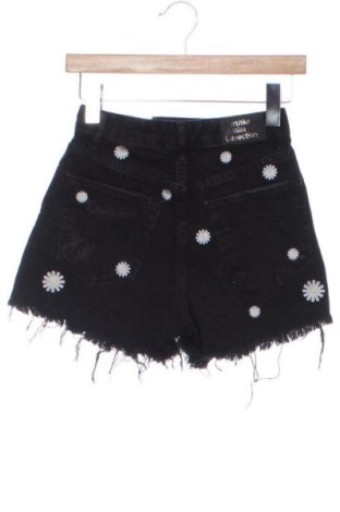 Pantaloni scurți de femei Bershka, Mărime XS, Culoare Multicolor, Preț 46,92 Lei