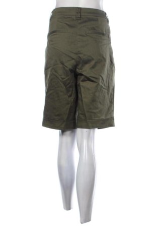 Дамски къс панталон Bpc Bonprix Collection, Размер L, Цвят Зелен, Цена 10,22 €