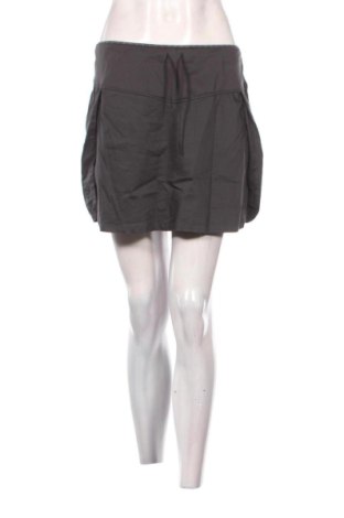 Pantaloni scurți de femei Decathlon, Mărime S, Culoare Gri, Preț 50,99 Lei