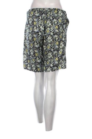 Дамски къс панталон H&M, Размер M, Цвят Многоцветен, Цена 5,11 €