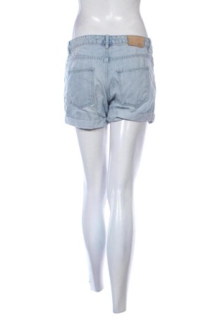 Pantaloni scurți de femei H&M L.O.G.G., Mărime S, Culoare Albastru, Preț 52,13 Lei