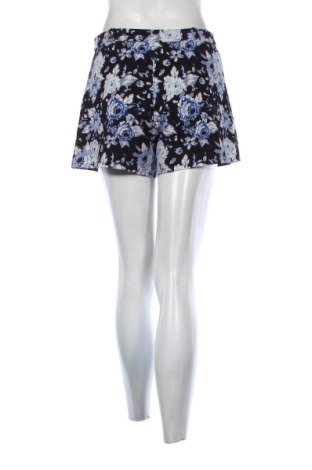 Pantaloni scurți de femei New Look, Mărime M, Culoare Multicolor, Preț 60,99 Lei