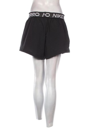 Női rövidnadrág Nike, Méret XL, Szín Sokszínű, Ár 8 779 Ft