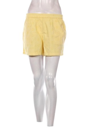 Pantaloni scurți de femei Pieces, Mărime M, Culoare Galben, Preț 26,07 Lei