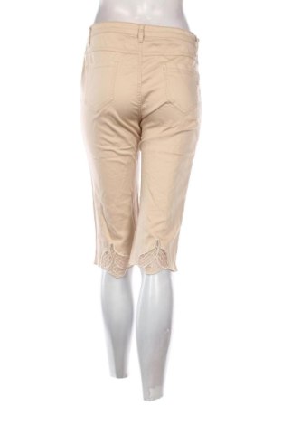 Дамски къс панталон Sunbird, Размер L, Цвят Бежов, Цена 10,00 €