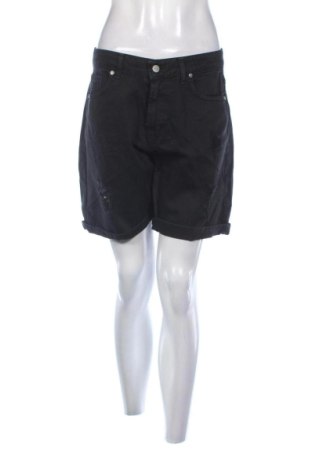 Дамски къс панталон Susy Mix, Размер L, Цвят Черен, Цена 5,62 €