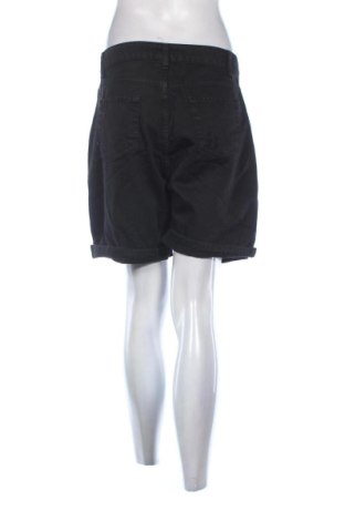 Дамски къс панталон Susy Mix, Размер L, Цвят Черен, Цена 5,62 €
