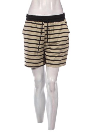 Дамски къс панталон Unbranded, Размер M, Цвят Многоцветен, Цена 5,11 €