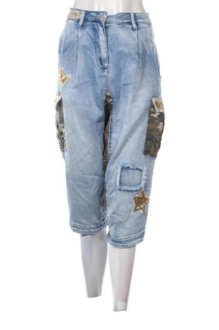 Дамски къс панталон Unbranded, Размер XL, Цвят Многоцветен, Цена 7,15 €