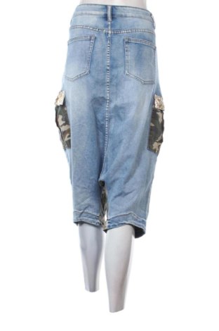 Дамски къс панталон Unbranded, Размер XL, Цвят Многоцветен, Цена 7,15 €