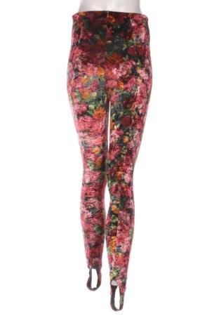 Dámské legíny  Bershka, Velikost S, Barva Vícebarevné, Cena  283,00 Kč