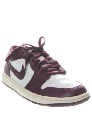 Încălțăminte de damă Air Jordan Nike, Mărime 38, Culoare Multicolor, Preț 839,99 Lei