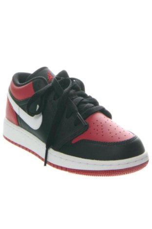 Női cipők Air Jordan Nike, Méret 35, Szín Sokszínű, Ár 63 669 Ft