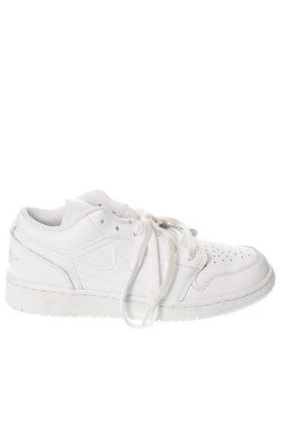 Дамски обувки Air Jordan Nike, Размер 38, Цвят Бял, Цена 138,04 €