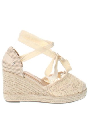 Дамски обувки Ideal Shoes, Размер 37, Цвят Бежов, Цена 52,86 €