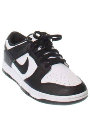 Încălțăminte de damă Nike, Mărime 37, Culoare Multicolor, Preț 644,99 Lei