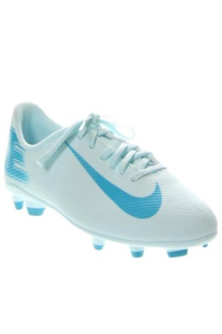 Дамски обувки Nike, Размер 35, Цвят Многоцветен, Цена 73,11 €