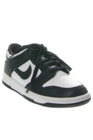 Damenschuhe Nike, Größe 38, Farbe Mehrfarbig, Preis 137,99 €