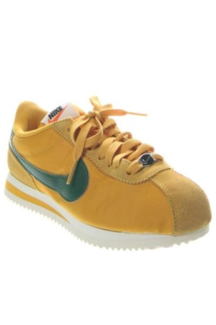 Încălțăminte de damă Nike, Mărime 35, Culoare Multicolor, Preț 519,99 Lei