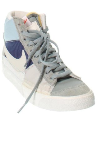 Damenschuhe Nike, Größe 41, Farbe Mehrfarbig, Preis 137,99 €