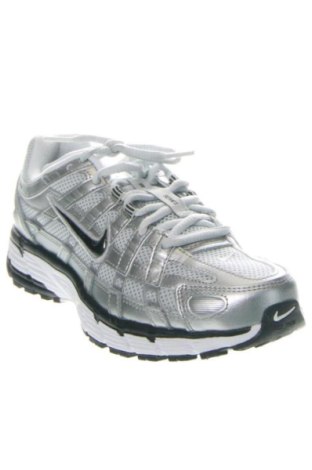 Încălțăminte de damă Nike, Mărime 38, Culoare Multicolor, Preț 644,99 Lei