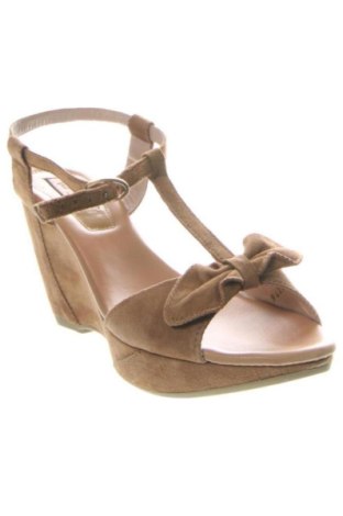 Încălțăminte de damă VIC, Mărime 40, Culoare Maro, Preț 286,73 Lei