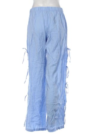 Pantaloni de femei Bershka, Mărime L, Culoare Albastru, Preț 145,99 Lei