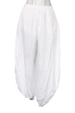 Дамски панталон Bershka, Размер M, Цвят Бял, Цена 14,74 €