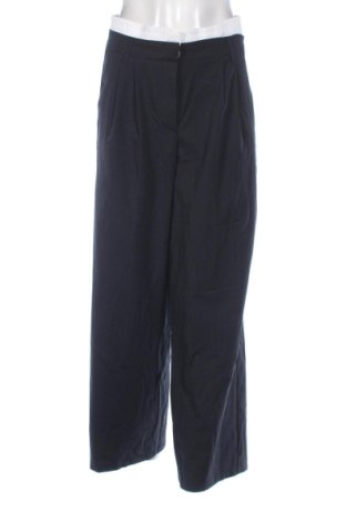 Damskie spodnie Bershka, Rozmiar M, Kolor Czarny, Cena 47,99 zł