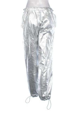 Дамски панталон Bershka, Размер M, Цвят Сребрист, Цена 7,66 €