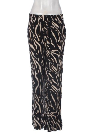 Damenhose C&A, Größe L, Farbe Mehrfarbig, Preis € 6,99