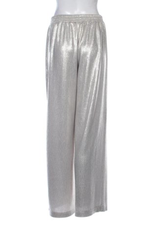 Damenhose Figaro, Größe M, Farbe Golden, Preis 16,00 €