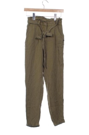 Дамски панталон Garcia, Размер XS, Цвят Зелен, Цена 8,63 €