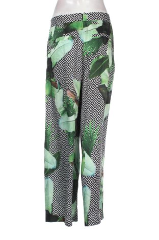 Pantaloni de femei Guess, Mărime M, Culoare Multicolor, Preț 95,99 Lei