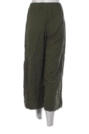 Damskie spodnie NEW COLLECTION, Rozmiar M, Kolor Zielony, Cena 51,99 zł