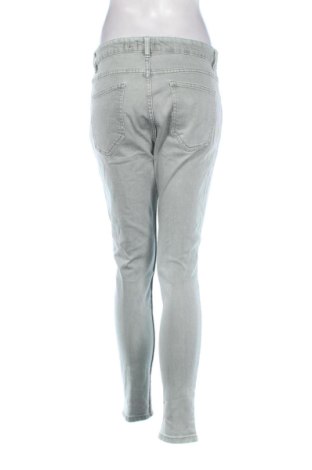 Dámské kalhoty  Pull&Bear, Velikost L, Barva Zelená, Cena  229,00 Kč