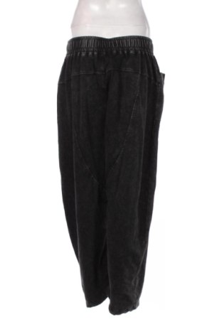 Pantaloni de femei SHEIN, Mărime XL, Culoare Gri, Preț 91,99 Lei