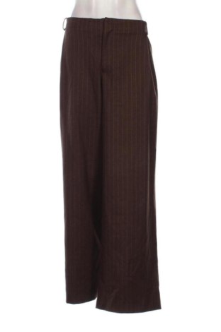 Damskie spodnie Stradivarius, Rozmiar L, Kolor Kolorowy, Cena 79,15 zł