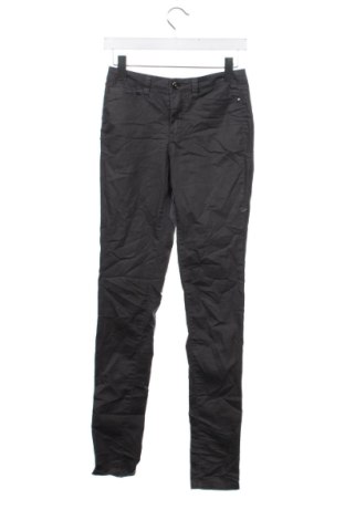 Pantaloni de femei Vero Moda, Mărime S, Culoare Gri, Preț 21,99 Lei