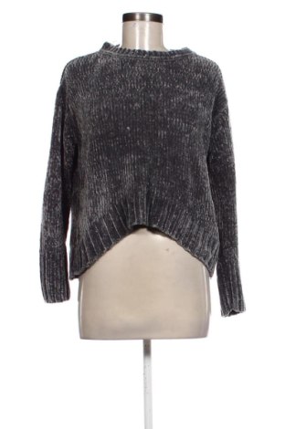 Dámský svetr Pull&Bear, Velikost S, Barva Šedá, Cena  250,00 Kč
