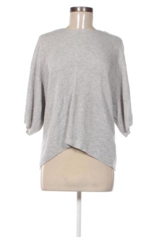 Dámský svetr Uniqlo, Velikost XL, Barva Šedá, Cena  409,00 Kč