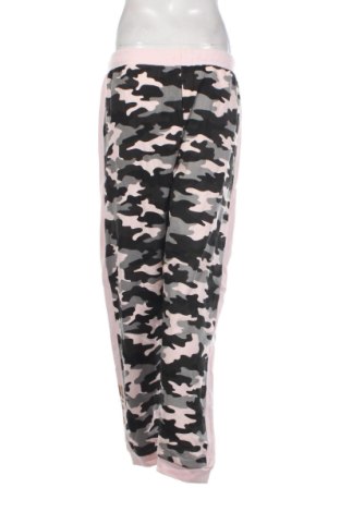 Дамско спортно долнище FILA, Размер XL, Цвят Многоцветен, Цена 13,29 €