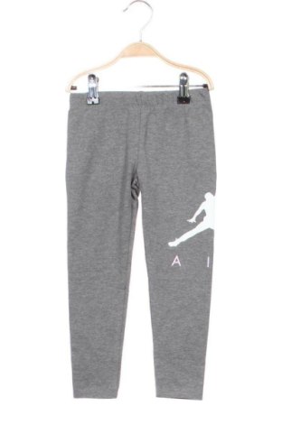 Kinderlegging Air Jordan Nike, Größe 3-4y/ 104-110 cm, Farbe Grau, Preis € 19,00