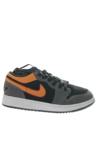 Încălțăminte pentru copii Air Jordan Nike, Mărime 36, Culoare Multicolor, Preț 235,99 Lei
