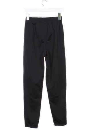 Detské tepláky Nike, Veľkosť 14-15y/ 168-170 cm, Farba Čierna, Cena  18,95 €