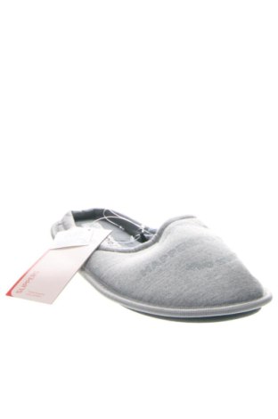 Kapcie Esmara, Rozmiar 42, Kolor Szary, Cena 98,87 zł