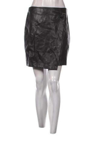 Кожена пола Kiabi, Размер M, Цвят Черен, Цена 10,22 €